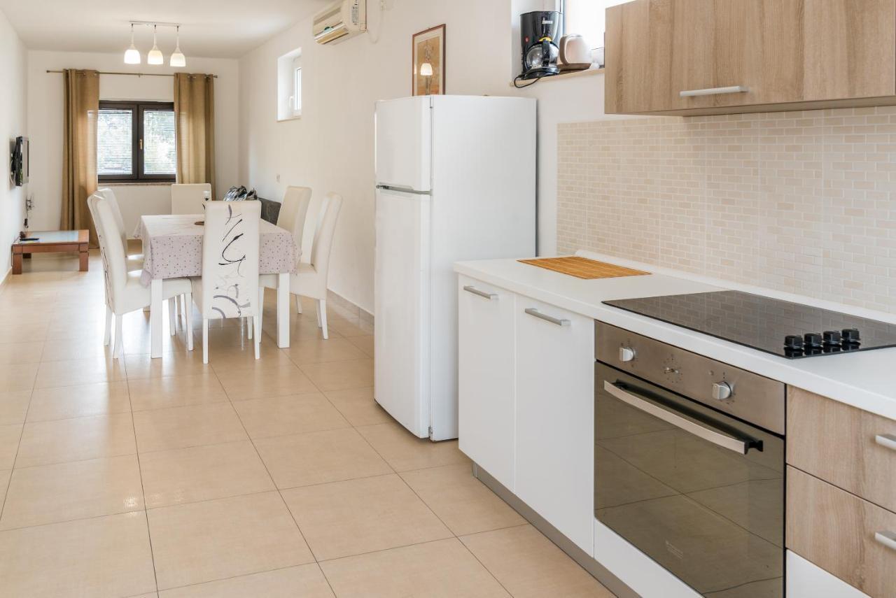 Apartments Karabaic Krk Krk Town Zewnętrze zdjęcie