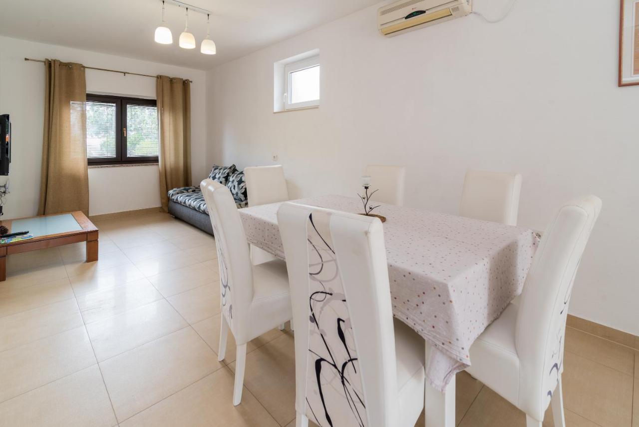 Apartments Karabaic Krk Krk Town Zewnętrze zdjęcie